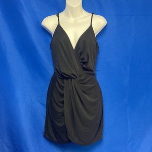 💝 Tobi Black Twist Mini Dress (945)